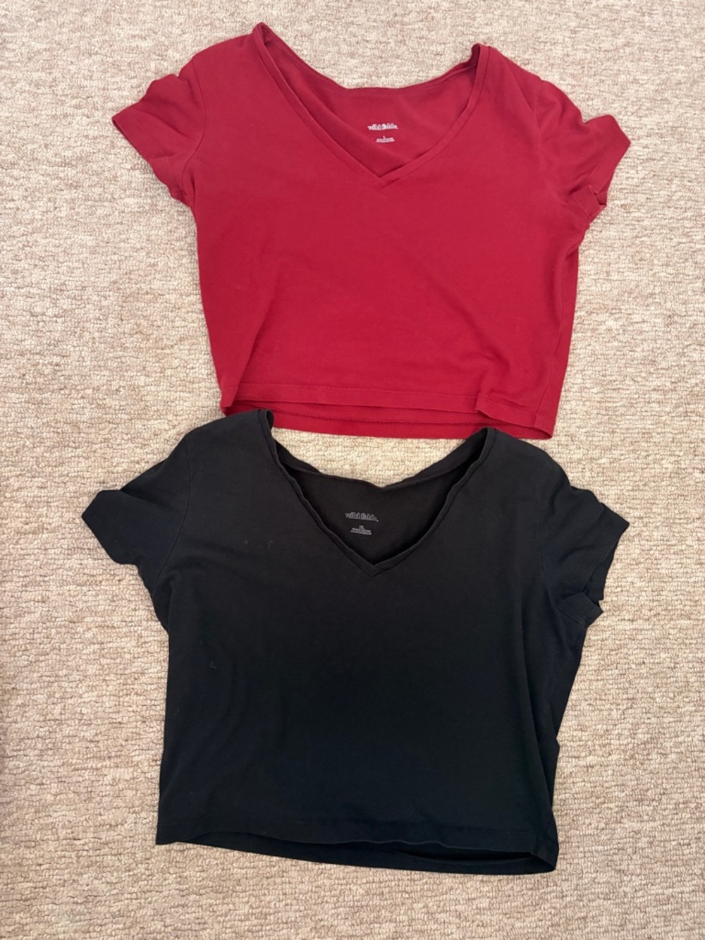 wild fable Red & Black V-Neck Cropped Tee Set